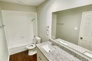 7700 Creekbend Dr, Houston, TX 77071 - Photo 15