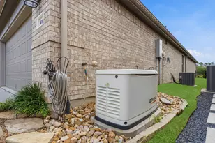 410 Thistle Thorn Dr, The Woodlands, TX 77382 - Photo 7