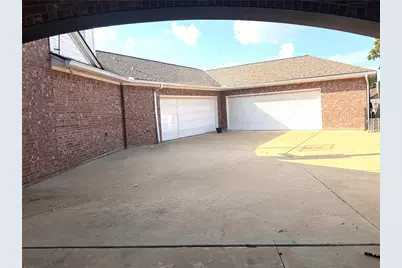 6815 Cedar Point Drive, Pasadena, TX 77505 - Photo 3