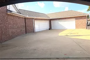 6815 Cedar Point Dr, Pasadena, TX 77505 - Photo 3