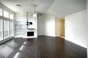 15734 Roxton Ridge Dr, Webster, TX 77598 - Photo 7