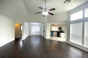 15734 Roxton Ridge Dr, Webster, TX 77598 - Photo 5