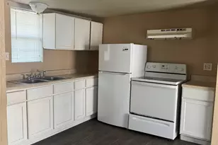 886 Queenswood, Montgomery, TX 77316 - Photo 5