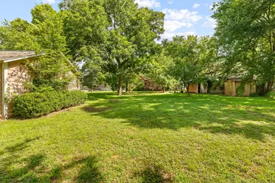 717 E Houston Avenue, Crockett, TX 75835 - Photo 27