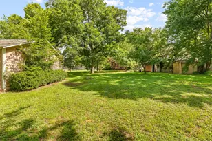 717 E Houston Ave, Crockett, TX 75835 - Photo 27