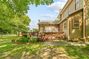 717 E Houston Ave, Crockett, TX 75835 - Photo 31