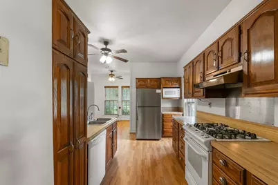 717 E Houston Avenue, Crockett, TX 75835 - Photo 11