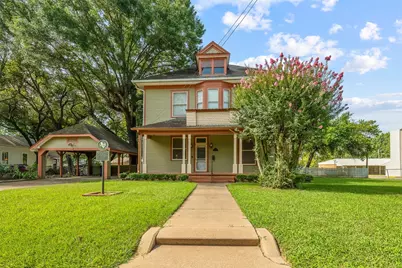 717 E Houston Avenue, Crockett, TX 75835 - Photo 1