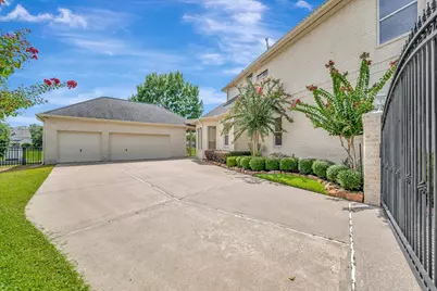 15134 Blossom Bay Drive, Houston, TX 77059 - Photo 3