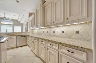 15134 Blossom Bay Dr, Houston, TX 77059 - Photo 17
