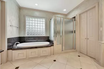 15134 Blossom Bay Drive, Houston, TX 77059 - Photo 31