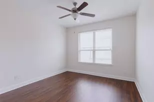 411 Via Regatta Dr, Webster, TX 77598 - Photo 11