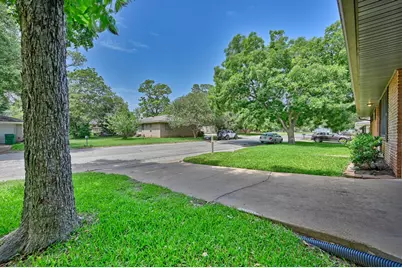 906 Carlee Drive, Brenham, TX 77833 - Photo 3