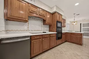 16405 Smith St, Jersey Village, TX 77040 - Photo 13