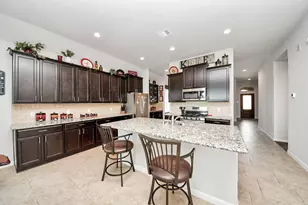 2708 Ahnya Ln, League City, TX 77573 - Photo 3