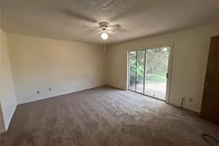 921 S 6th St, La Porte, TX 77571 - Photo 9