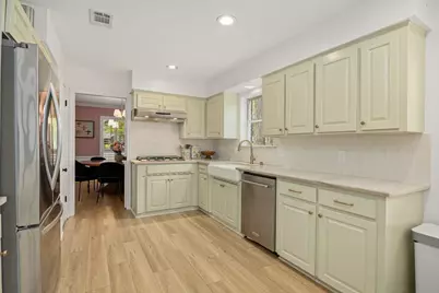 13638 Barryknoll Lane, Houston, TX 77079 - Photo 17