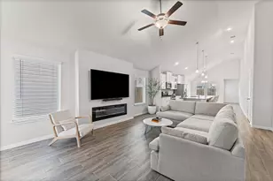 1230 Mariquita Ln, Rosharon, TX 77583 - Photo 5