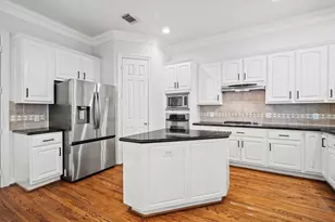 2919 Royal Oaks Crest, Houston, TX 77082 - Photo 9