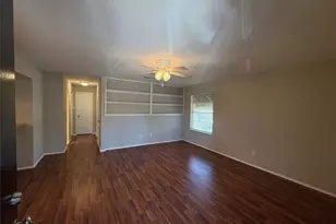 312 S Poplar St, Tomball, TX 77375 - Photo 1