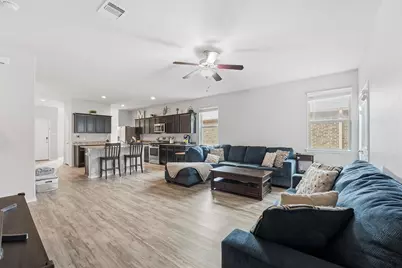 11518 Castle Nugent Court, Conroe, TX 77304 - Photo 9