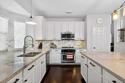 30214 Vinebriar Drive, Spring, TX 77386 - Photo 13