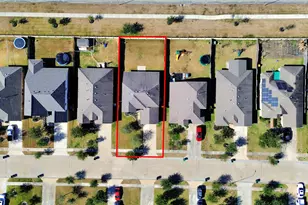 9726 Shimmering Lakes Dr, Rosharon, TX 77583 - Photo 5