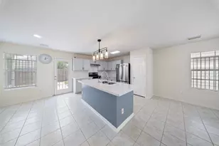 13123 Dawn Hollow Ln, Houston, TX 77072 - Photo 5