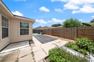13123 Dawn Hollow Ln, Houston, TX 77072 - Photo 23