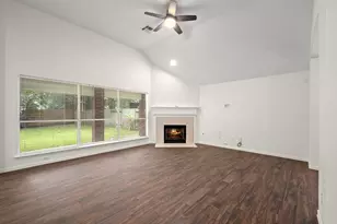 34 S Rambling Ridge Pl, Conroe, TX 77385 - Photo 7