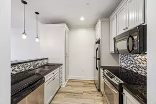 2203 Dorrington St, Houston, TX 77030 - Photo 3