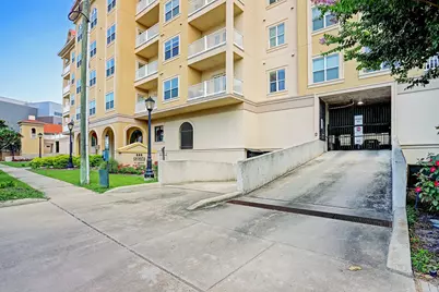 2203 Dorrington Street #301, Houston, TX 77030 - Photo 19