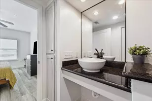 2203 Dorrington St, Houston, TX 77030 - Photo 9
