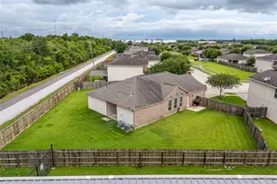 8234 Hall View Dr, Houston, TX 77075 - Photo 29