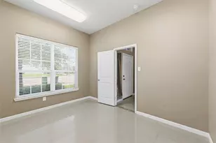 8234 Hall View Dr, Houston, TX 77075 - Photo 7
