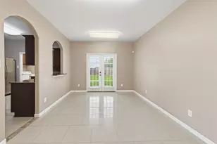 8234 Hall View Dr, Houston, TX 77075 - Photo 11