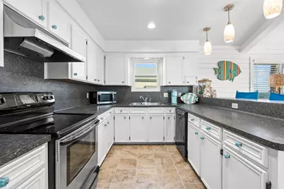 2406 Avenue P, Dickinson, TX 77539 - Photo 15