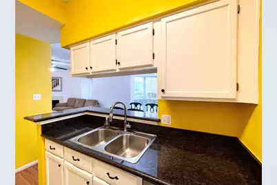 7575 Cambridge Street #502, Houston, TX 77054 - Photo 13