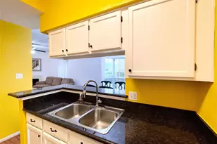 7575 Cambridge St, Houston, TX 77054 - Photo 13
