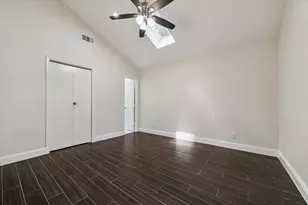 1906 River Falls Dr, Houston, TX 77339 - Photo 31