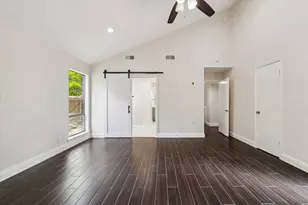 1906 River Falls Dr, Houston, TX 77339 - Photo 23