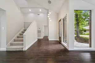 1906 River Falls Dr, Houston, TX 77339 - Photo 5