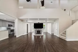1906 River Falls Dr, Houston, TX 77339 - Photo 11