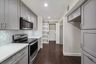1906 River Falls Dr, Houston, TX 77339 - Photo 15