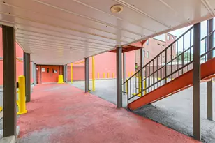 1025 Swanson St, Houston, TX 77030 - Photo 17