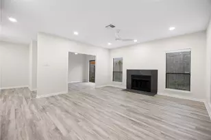 2668 Bering Dr, Houston, TX 77057 - Photo 5