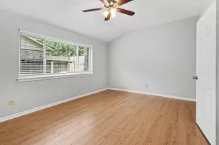 7731 Western Oak Ln, Houston, TX 77040 - Photo 15