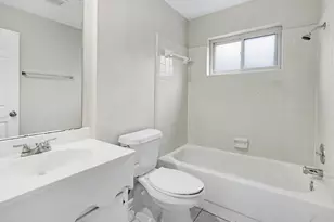 7731 Western Oak Ln, Houston, TX 77040 - Photo 25