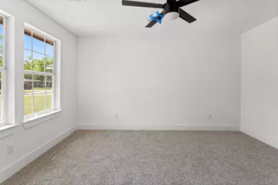 5811 Northridge Drive, Houston, TX 77033 - Photo 11