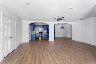 5811 Northridge Dr, Houston, TX 77033 - Photo 3
